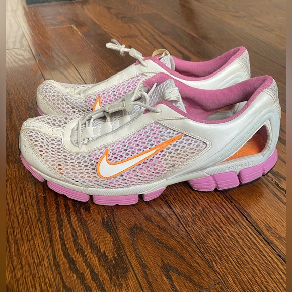 Women’s Nike Zoom Air Dynamic Heel Fit Sneaker size 6.5 - Picture 5 of 7